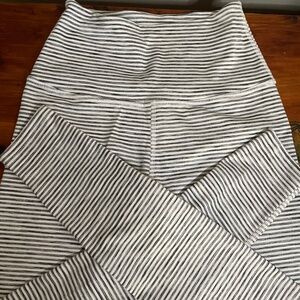 Beyond Yoga Gray and White Striped, High-Waisted Leggings, Size M